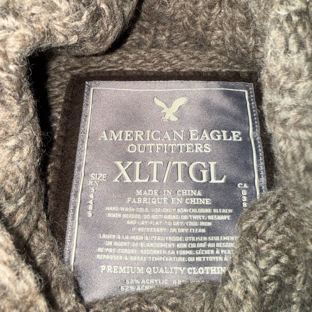 American Eagle Men’s size XL grey and white Sweater - Picture 2 of 5